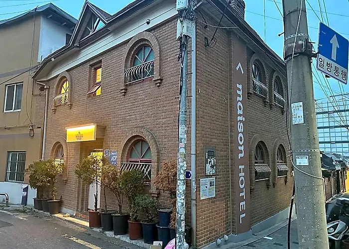 Maison Ddp ホテル